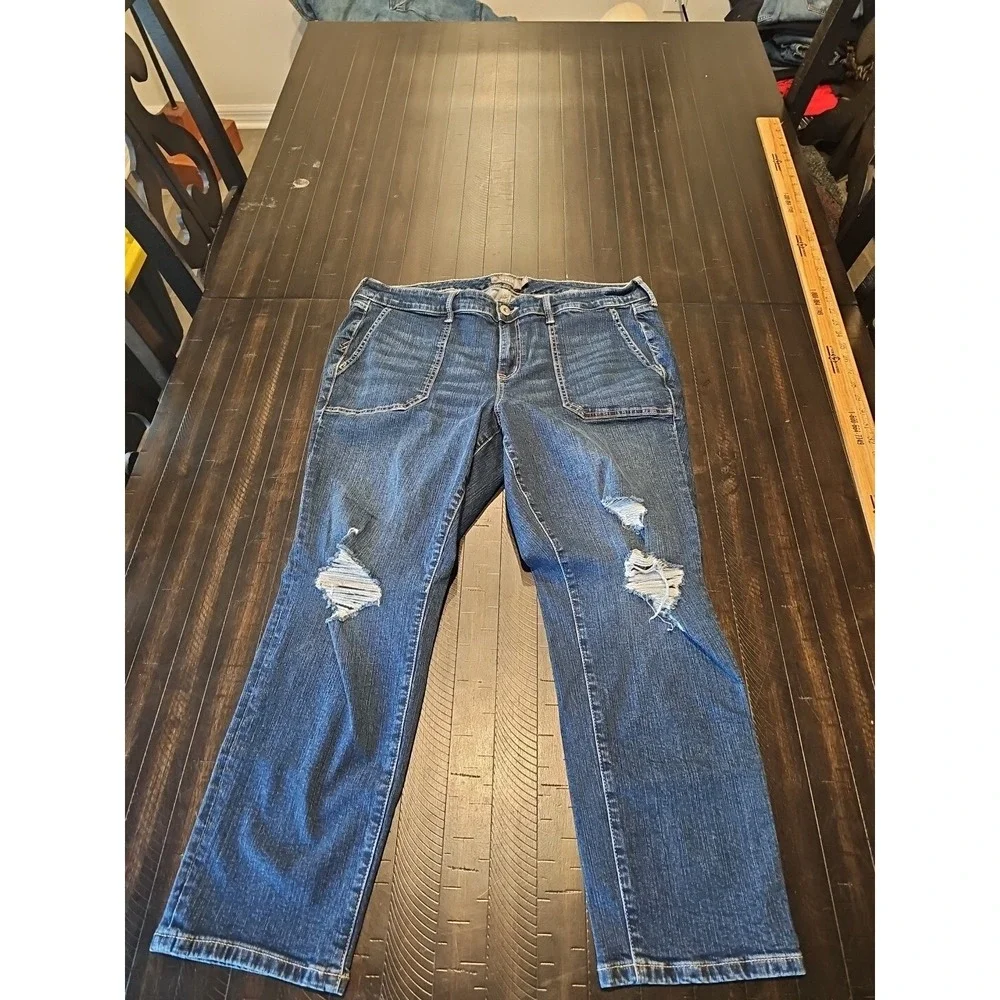 Torrid Women's‎ Blue Boyfriend Cropped Denim Jeans Medium Wash Sz 18r Plus